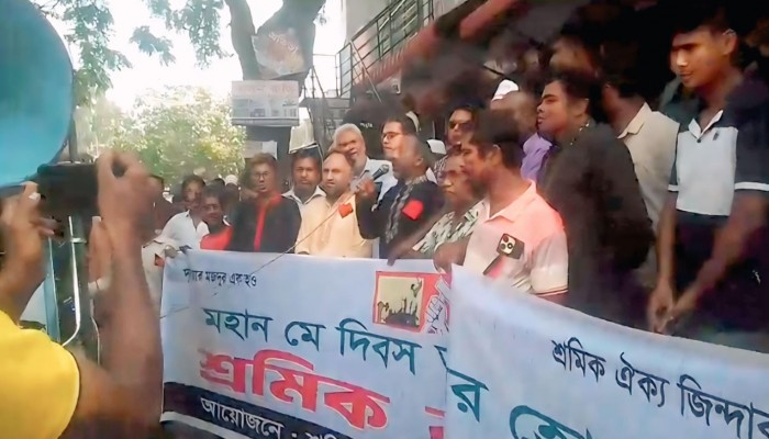 কালিহাতীতে বর্ণাঢ্য আয়োজনে পালিত শ্রমিকের অধিকার দিবস