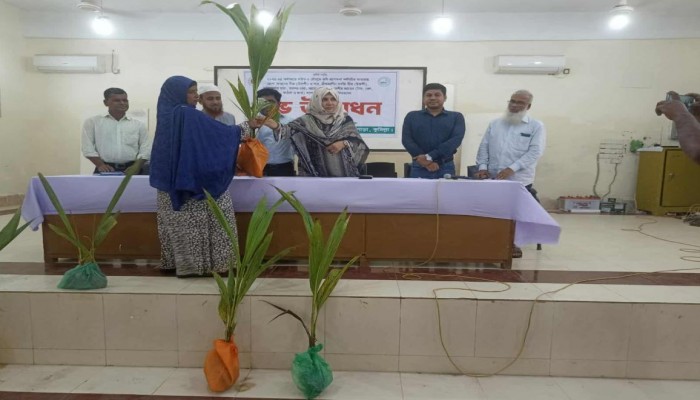 ব্রাহ্মণপাড়ায় কৃষক ও শিক্ষা প্রতিষ্ঠানে গাছের চারা বিরণ কার্যক্রম উদ্ভোধন