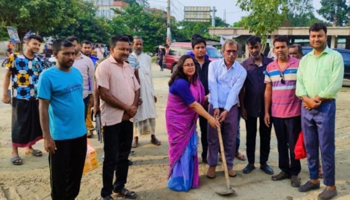 মোহনপুরে উন্নয়ন প্রকল্পের উদ্বোধন