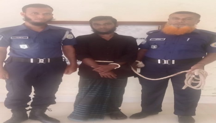 কাউখালীতে মাদক ব্যবসায়ী গ্রেফতার