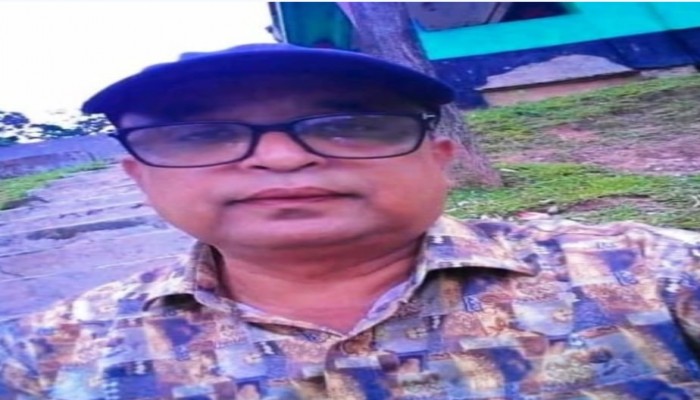 দুর্গাপুরে প্রধান শিক্ষকের মৃত্যুকে ঘিরে রহস্য, সহকর্মীদের ন্যায়বিচারের দাবি