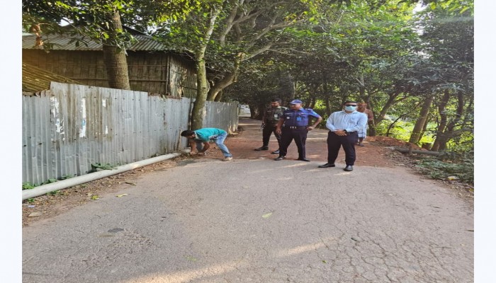 সিরাজদিখানে মোবাইল কোর্ট পরিচালনায় ৪ কিলোমিটার ড্রেজার পাইপ বিনষ্ট ও অপসারণ