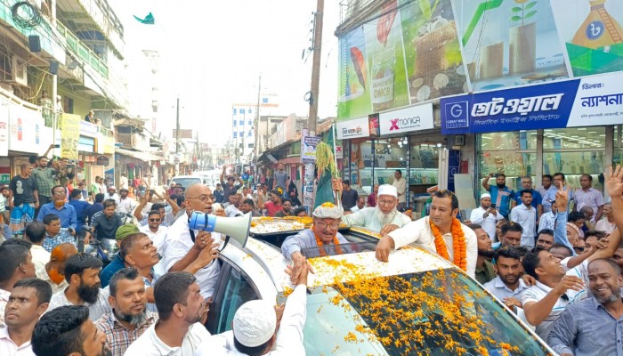 হাজারো নেতাকর্মীর ভালোবাসায় সিক্ত ভোলা-১ আসনে বিএনপির মনোনীত প্রার্থী গোলাম নবী আলমগীর