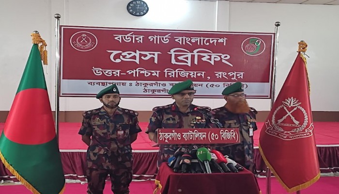 সাতটি আগ্নেঅন্ত্র, ভারতীয় রুপিসহ বিপুল পরিমান মাদকদ্রব্য উদ্ধার