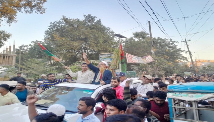 কুমিল্লা -৫ আসনে বিএনপির  এমপি প্রার্থী হাজী জসিম উদ্দিনের পথসভা ও গণমিছিল