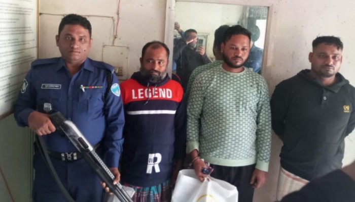 ব্রাহ্মণপাড়ায় কুখ্যাত ডাকাত রয়েলসহ ৩ জন গ্রেপ্তার
