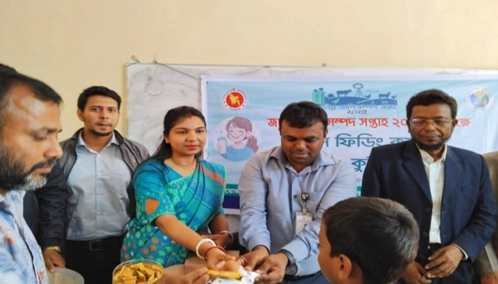 কাউখালীতে জাতীয় প্রাণী সম্পদ সপ্তাহ উপলক্ষে শিশু খাদ্য বিতরণ