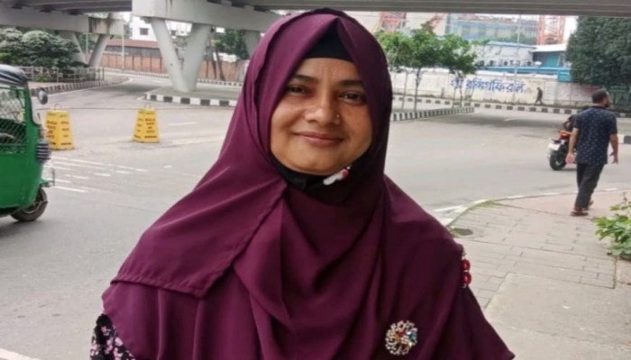 ভাঙছে নদীর ঢেউ  তাছলিমা আক্তার মুক্তা