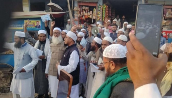 রায়গঞ্জে বাংলাদেশ খেলাফত মজলিসের জনসংযোগ অনুষ্ঠিত