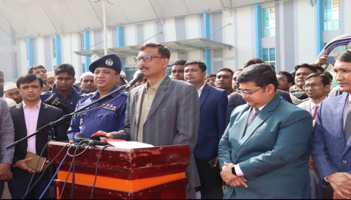 আমরা চাই নির্বাচনে বিপুল সংখ্যক বিদেশি পর্যবেক্ষক থাকুক- ভোলায় পররাষ্ট্র উপদেষ্টা