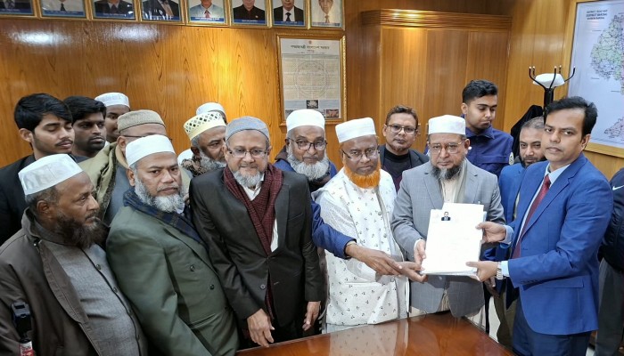 বরিশাল-৫ আসনে জামায়াতের প্রার্থী এ্যাড. মুয়াযযম হোসাইন হেলালের মনোনয়নপত্র দাখিল