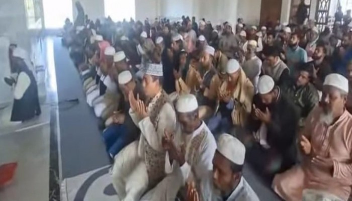 কেন্দুয়ায় বেগম খালেদা জিয়ার রুহের মাগফেরাত কামনায় দোয়া মাহফিল