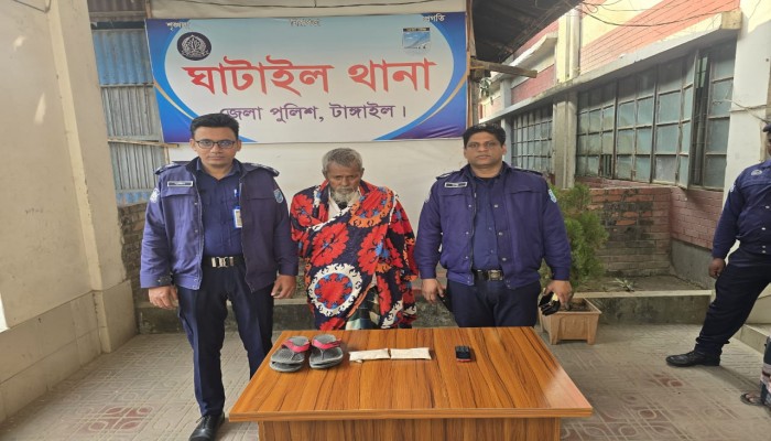 স্যান্ডেলের ভেতর থেকে সাড়ে ৮লাখ টাকার হেরোইন উদ্ধার