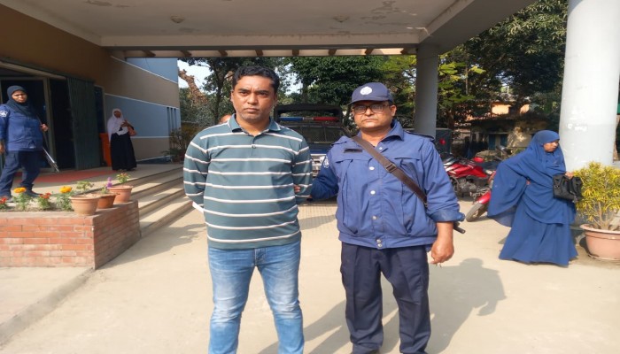 ‎হোসেনপুরে সাবেক ছাত্রলীগ সভাপতি ও ভাইস-চেয়ারম্যান অপু গ্রেফতার