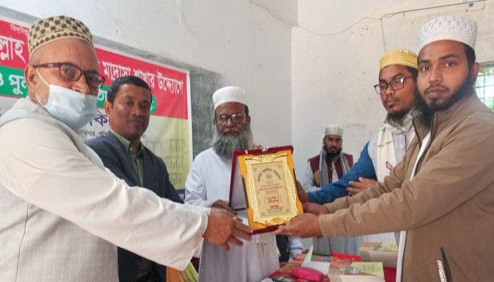 বরিশালের আগৈলঝাড়ায় বাংলাদেশ ছাত্র হিযবুল্লাহর উদ্যোগে কৃতি শিক্ষার্থী সংবর্ধনা ও পুনর্মিলনী অনুষ্ঠিত