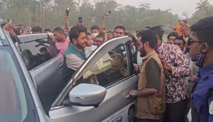 পটুয়াখালী-৩ ‎ হেলিকপ্টার যোগে ঢাকার উদ্দেশ্যে নুরুল হক নুর