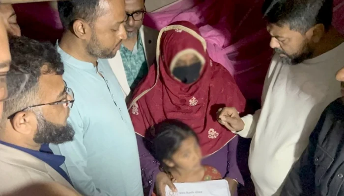 ধানের শীষে ভোট দেওয়ার অভিযোগে স্ত্রীকে তালাক,