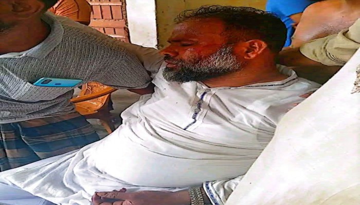 কুড়িগ্রামের উলিপুরে ভিজিএফ স্লিপ বিতরণে অনিয়মের অভিযোগে ইউপি চেয়ারম্যান গণধোলাইয়ের শিকার