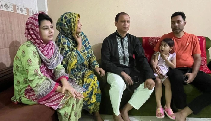 সাংবাদিক রউফ জালালের পরিবারের খোঁজ নিলেন প্রধানমন্ত্রীর অতিরিক্ত প্রেস সচিব