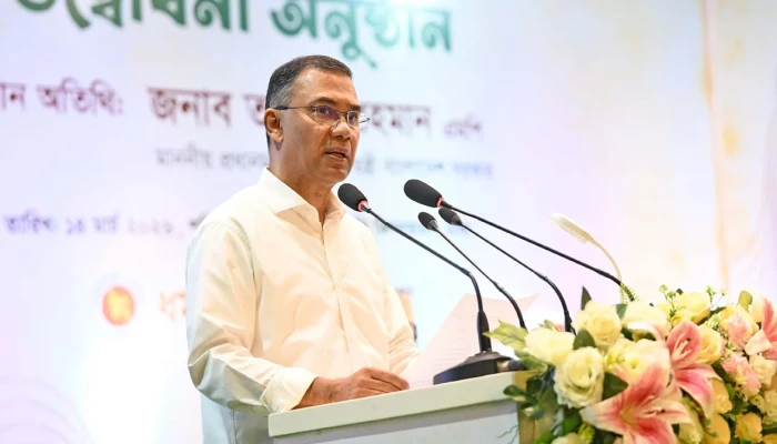 কেউ যেন আমাদের মধ্যে বিভেদ সৃষ্টি করতে না পারে