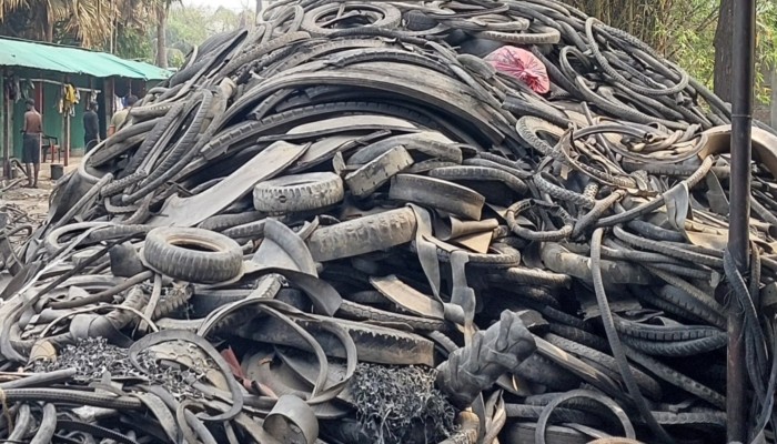 নিউজ প্রকাশের ২৪ ঘন্টার মধ্যে ফারজানা রিসাইক্লিন কারখানায় ১ লক্ষ টাকা জরিমানা -