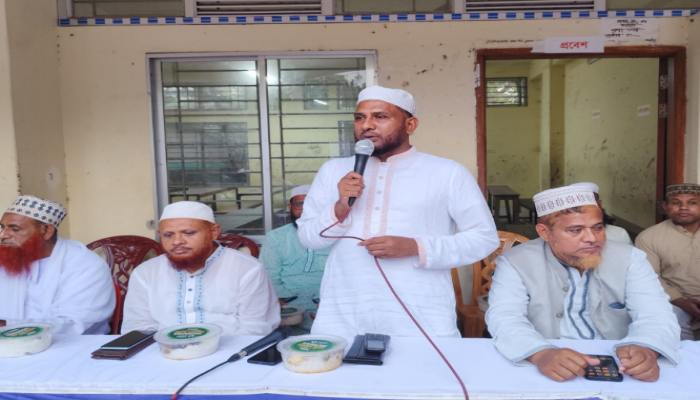 ​আতাউর রহমান সরকারের উদ্যোগে ইফতার মাহফিল অনুষ্ঠিত।