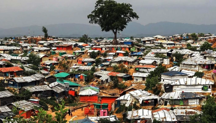 রোহিঙ্গা বাড়ল ১ লাখ ৭৯ হাজার