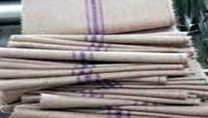 ​তানোরে পাটের বস্তা সিন্ডিকেটে বিপাকে আলু চাষি, দুই সপ্তাহে দ্বিগুণের বেশি দাম