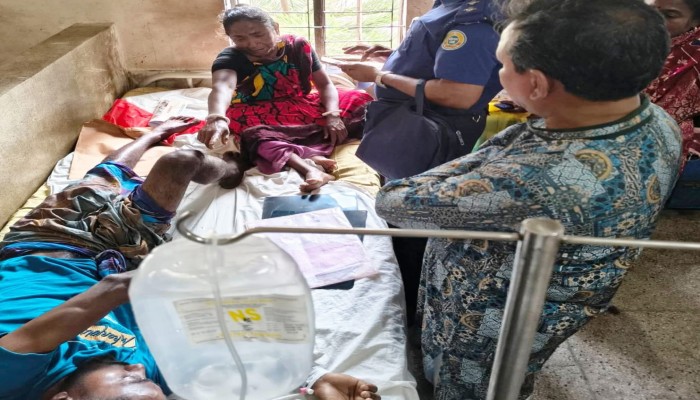 কলেজ ছাত্রের ওপর ছাত্রদল কর্মীর হামলা, পিটিয়ে আহত