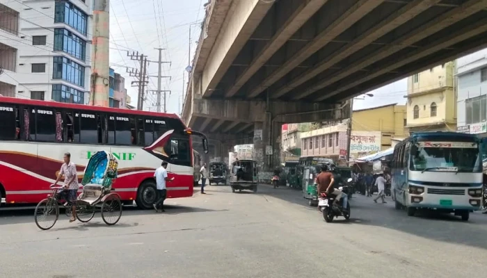 চট্টগ্রামে গণপরিবহনের ভাড়া বৃদ্ধি, দূরপাল্লায় এখনো অপরিবর্তিত