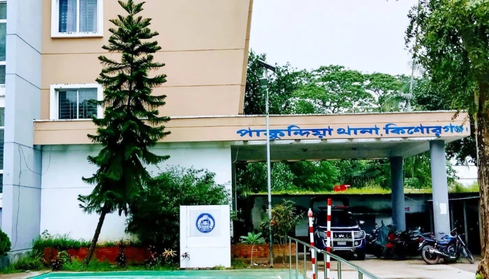 ফুটবল খেলাকে কেন্দ্র করে পুরুষশূন্য দুই গ্রাম, মামলায় আসামি ৩৯