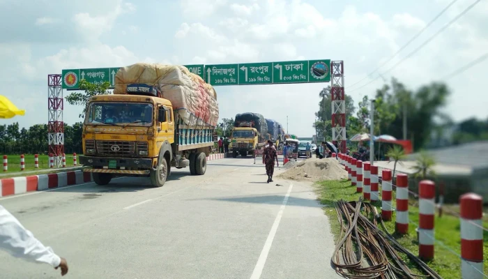 ৩ দিন বন্ধ থাকবে বাংলাবান্ধা স্থলবন্দর