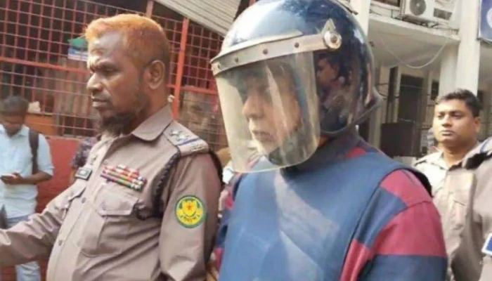 গৃহকর্মী নির্যাতন মামলায় জামিন পেলেন বিমানের সাবেক এমডি সাফিকুর