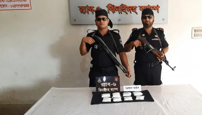 যাত্রীবাহী বাসে মিললো সাড়ে ৭ কোটি টাকার ‘ক্রিস্টাল মেথ’
