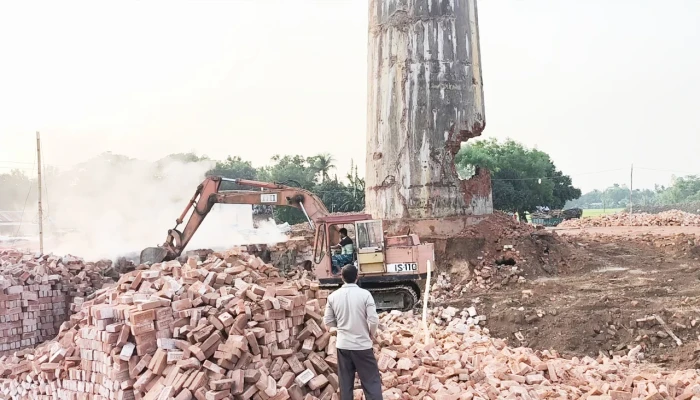 বন্ধের ২৪ ঘণ্টা পর আ.লীগ নেতার অবৈধ ইটভাটা ফের চালু