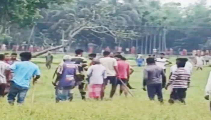 সীমান্তে বিএসএফের গরু ছিনতাইয়ের চেষ্টা, রুখে দিলো গ্রামবাসী