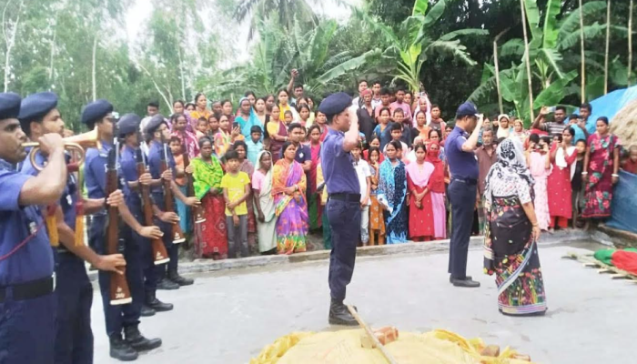 না ফেরার দেশে বীরাঙ্গনা টেপরী-রাণীশংকৈলে রাষ্ট্রীয় মর্যাদায় শেষ বিদায়