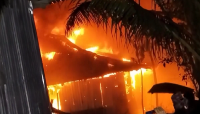 ​গলাচিপায় অগ্নিকান্ডে বসত ঘর ভষ্মিভূত