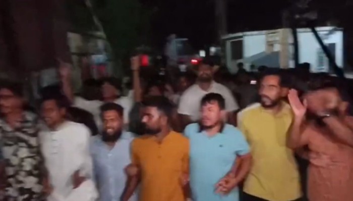 সরাইলে নিষিদ্ধ ঘোষিত যুবলীগের ঝটিকা মিছিল, প্রতিবাদে ছাত্রদলের বিক্ষোভ মিছিল