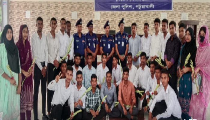 মাত্র ৫৬ টাকায় পুলিশে চাকরি, পটুয়াখালীতে স্বচ্ছ নিয়োগে নির্বাচিত ২৯