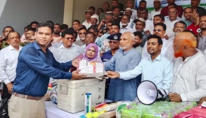 বোয়ালখালী উপজেলা স্বাস্থ্য কমপ্লেক্সে এন্টি-রেবিস ভ্যাকসিন বিতরণ