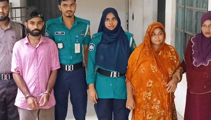 ভিক্ষুকের ছদ্মবেশে বৃদ্ধার বাড়িতে আশ্রয়, গভীর রাতে হামলা; মা-ছেলে গ্রেপ্তার