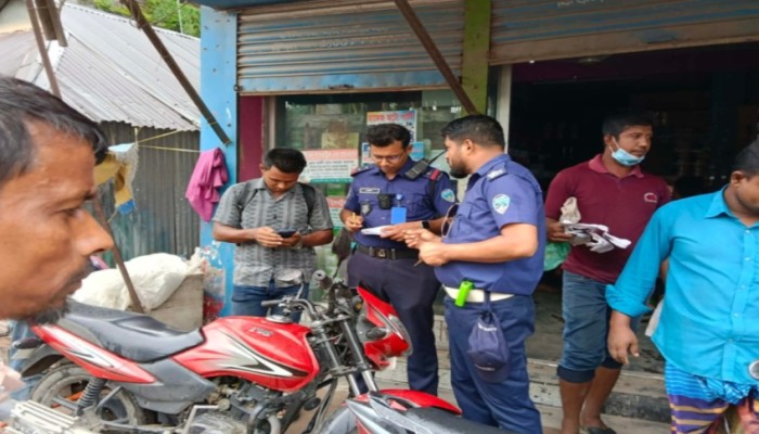 ব্রাহ্মণপাড়ায় সড়ক পরিবহন আইনে ট্রাফিক পুলিশের তৎপরতা, আটক ৩৩ মোটরসাইকেল