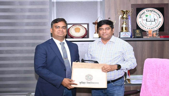 কুবিতে র‍্যাংকিং ও আন্তর্জাতিক সহযোগিতা নিয়ে আলোচনা সভা অনুষ্ঠিত