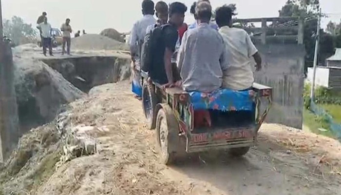 কুড়িগ্রামে ১১ কোটি টাকা ব্যয়ে নির্মিত সেতুতে নেই সংযোগ সড়ক