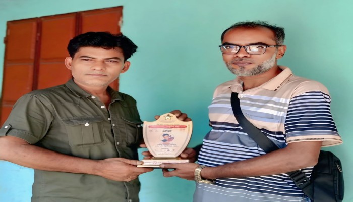 বিশ্ব প্রকৃতি সংরক্ষণ দিবসে গুণীজন সংবর্ধনা পেলেন বাউল কবি আব্দুস সালাম সরকার