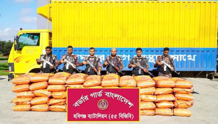 মাধবপুরে কোটি টাকার ভারতীয় পণ্যসহ দুই কাভার্ডভ্যান জব্দ