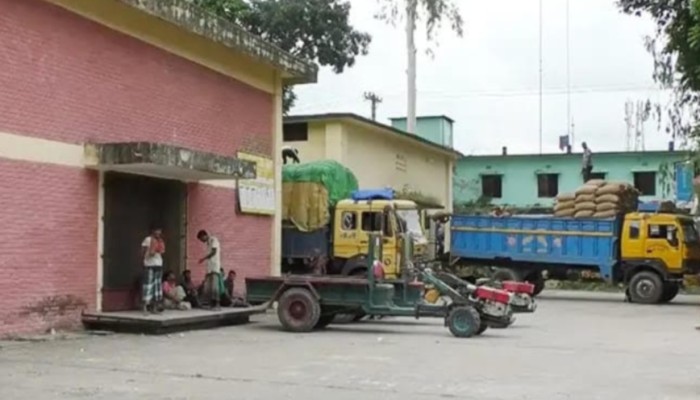 কুড়িগ্রামে সরকারি ধান সংগ্রহে সিন্ডিকেটের দৌরাত্ম, বঞ্চিত প্রকৃত কৃষকেরা