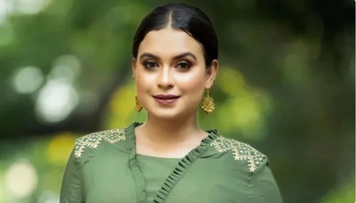 বসুন্ধরায় মডেল-অভিনেত্রী রিধিকার ঝুলন্ত মরদেহ উদ্ধার করেছে পুলিশ