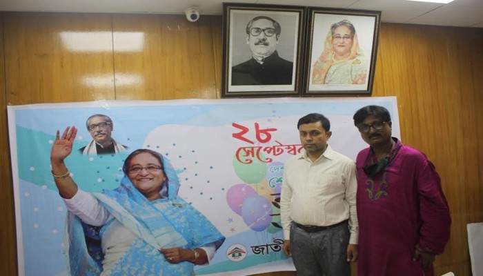 হ'ত্যা মামলার চার্জশিটভুক্ত আসামি হওয়ার অভিযোগের পরও গৃহায়নে বহাল শাহীন